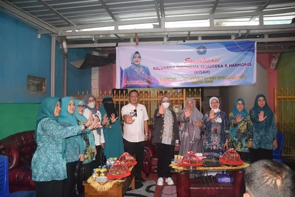TP PKK Kota Makassar Menggelar Kegiatan Sosialisasi Keluarga Indonesia Sejahtera Dan Harmonis Di Kecamatan Manggala