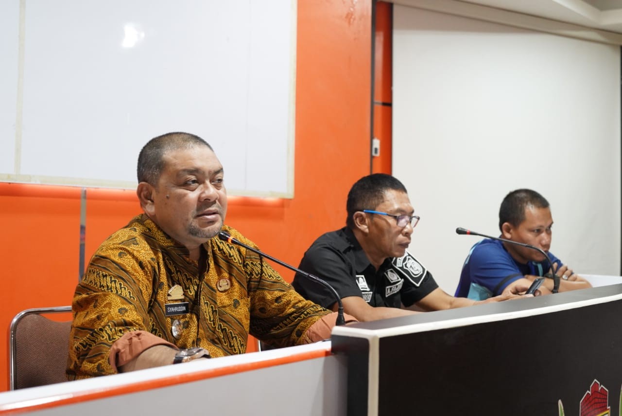 Gelar Rakor, Camat Rappocini Syahruddin Apresiasi Kinerja Satgas Kebersihan