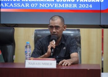 Plt Camat Ujung Pandang Berikan Penyuluhan ke Masyarakat Demi Suksesnya Pilkada 2024
