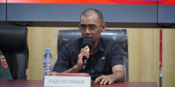 Plt Camat Ujung Pandang Berikan Penyuluhan ke Masyarakat Demi Suksesnya Pilkada 2024