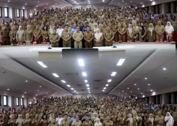 Camat dan Sekcam Tamalate Beserta Jajarannya Ikuti Apel Pagi Pemerintah Kota Makassar