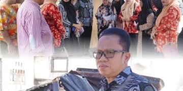 Camat dan Ketua TP PKK Rappocini Kunjungi Korban Kebakaran di Komplek Lapas Makassar