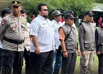 Camat dan Sekcam Rappocini Hadiri Apel Kesiapan Pengamanan TPS Ops Mantap Praja Pallawa 2024