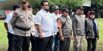 Camat dan Sekcam Rappocini Hadiri Apel Kesiapan Pengamanan TPS Ops Mantap Praja Pallawa 2024