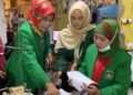UMI Makassar Dorong Pemuda Padang Assitang Kembangkan Industri Kreatif dari Limbah Jahitan