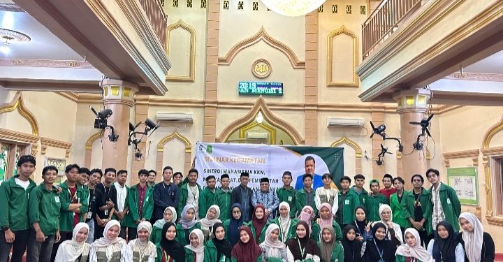 “Mensyukuri Nikmat, Menjemput Berkah: Pesan Mendalam Dr. Muhammad Ali dalam Seminar Kecamatan Duapitue”