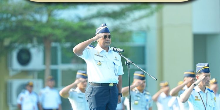 Mencetak Pemimpin Maritim Masa Depan, PIP Makassar Gelar Upacara Kenaikan Tingkat dan Pelantikan Komandan Resimen Taruna